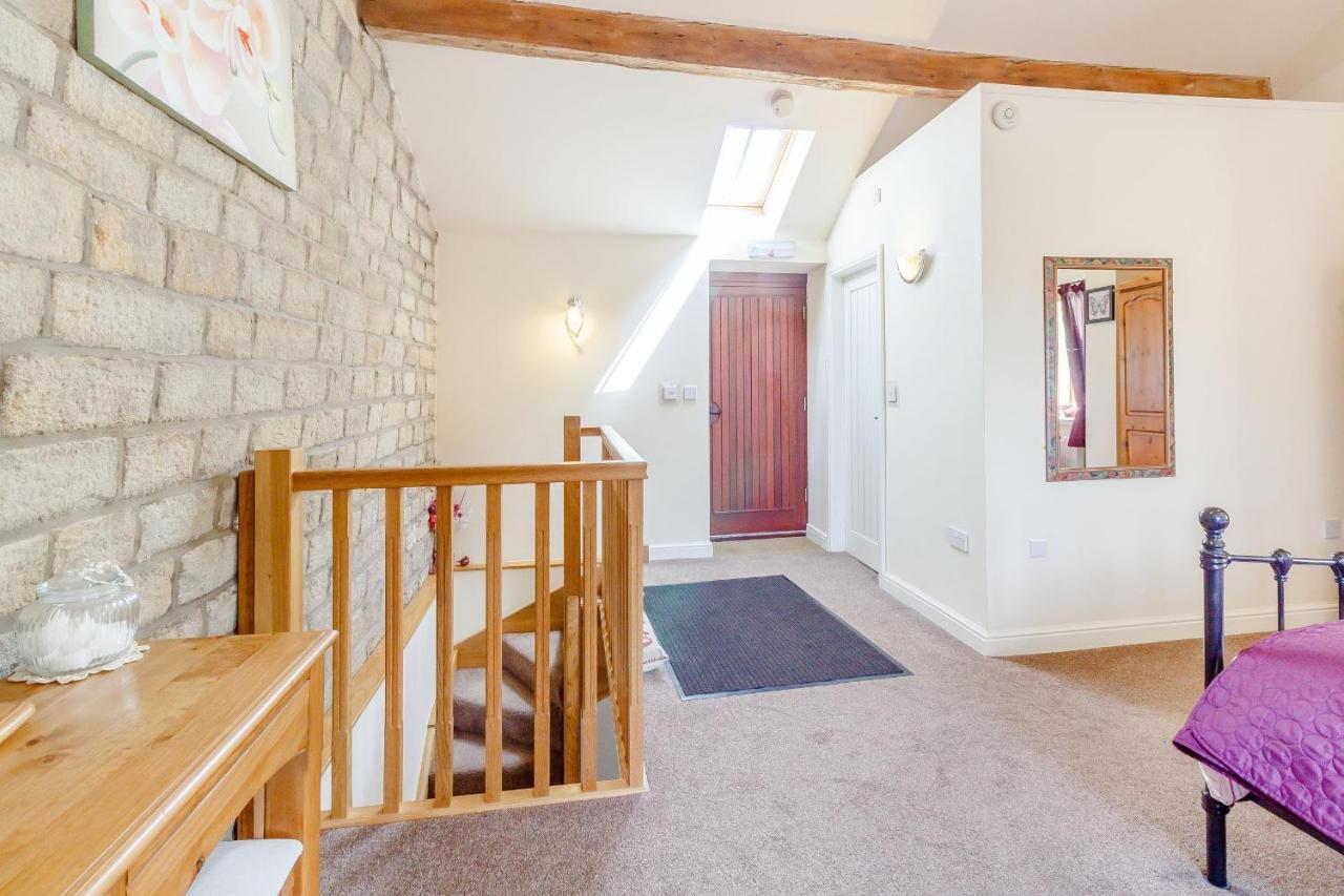 Jenny'S Cottage Diggle Екстер'єр фото