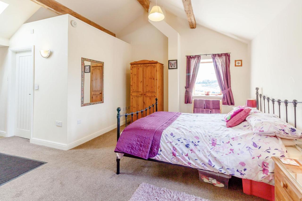 Jenny'S Cottage Diggle Екстер'єр фото